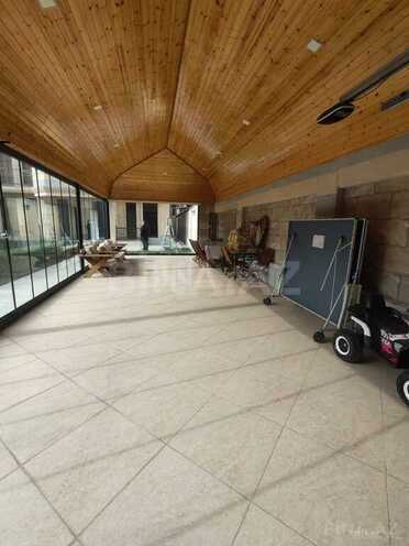 8 otaqlı həyət evi/bağ evi - Bakıxanov q. - 470 m² (20)