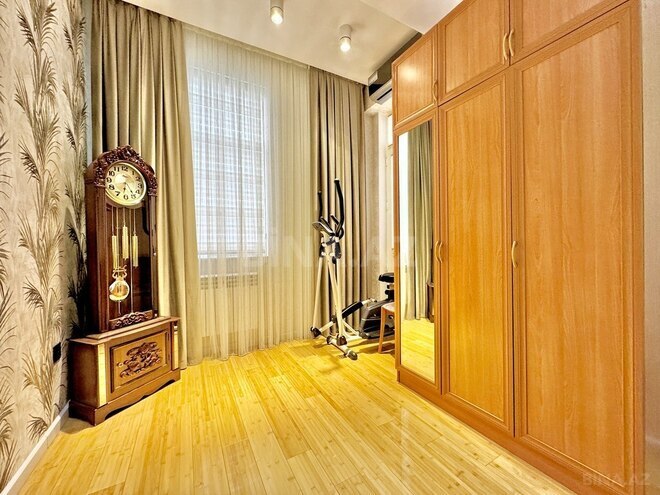 3 otaqlı yeni tikili - Qara Qarayev m. - 124 m² (12)