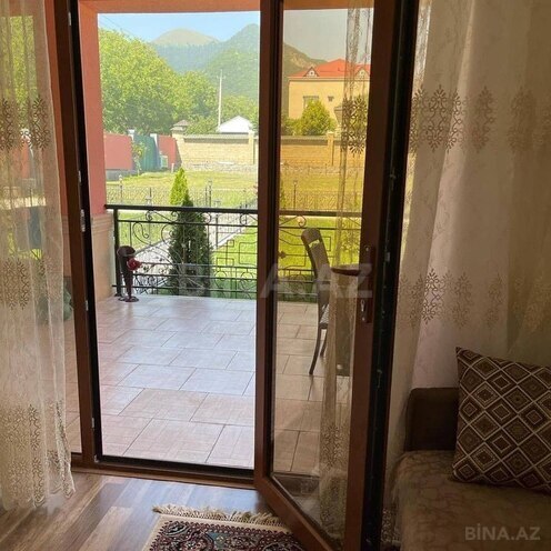 3 otaqlı həyət evi/bağ evi - Qax - 70 m² (18)