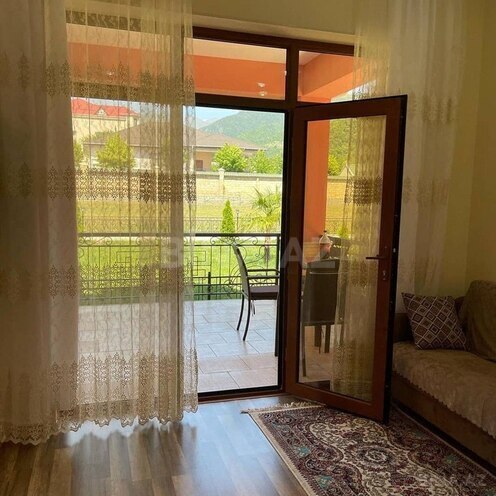 3 otaqlı həyət evi/bağ evi - Qax - 70 m² (19)