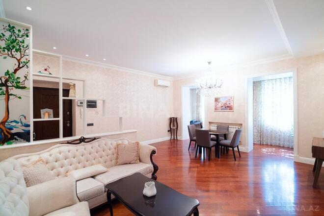 İcarəyə verilir 3 otaqlı köhnə tikili 90 m², Sahil m., photo 3 from 19