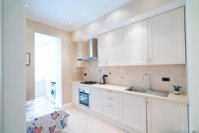 İcarəyə verilir 3 otaqlı köhnə tikili 90 m², Sahil m., photo 12 from 19