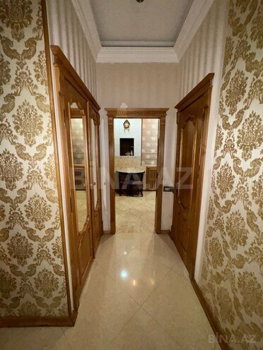 3 otaqlı köhnə tikili - 28 May m. - 92.5 m² (1)
