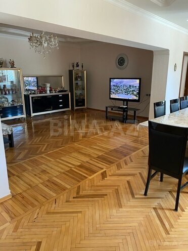 8-комн. дом/дача - пос. Шувеляны - 280 м² (4)