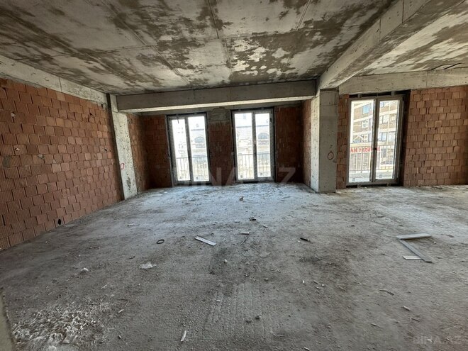 Продаётся 3-комн. новостройка 131 м², м. Элмляр Академиясы, photo 6 from 9