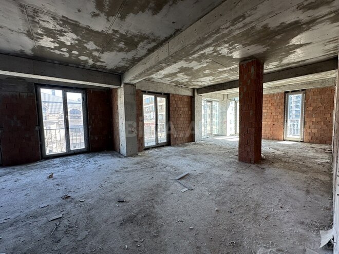 Продаётся 3-комн. новостройка 131 м², м. Элмляр Академиясы, photo 7 from 9