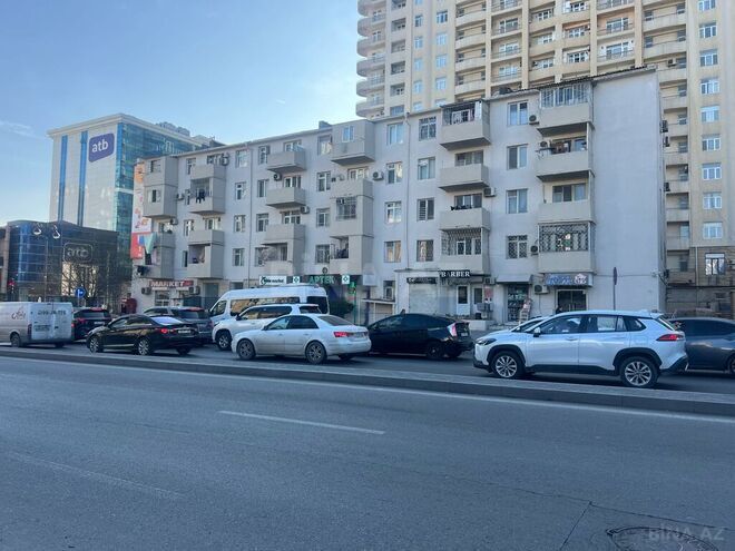 2 otaqlı köhnə tikili - 8 Noyabr m. - 50 m² (2)