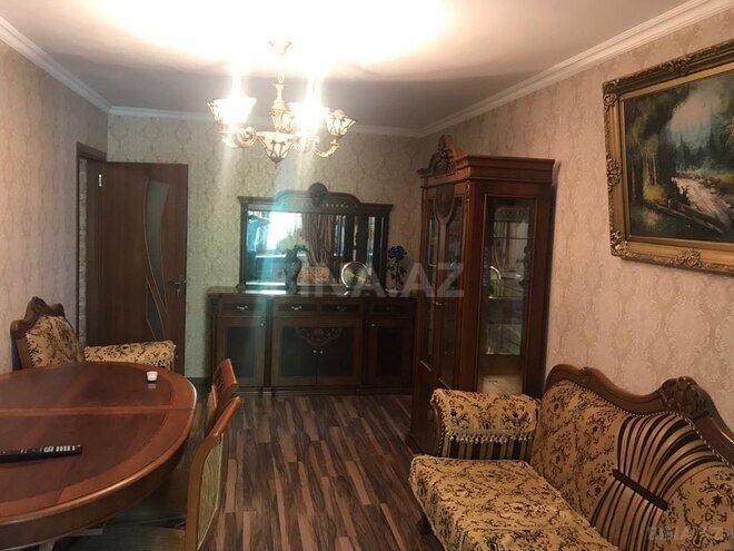 3 otaqlı köhnə tikili - İnşaatçılar m. - 80 m² (1)