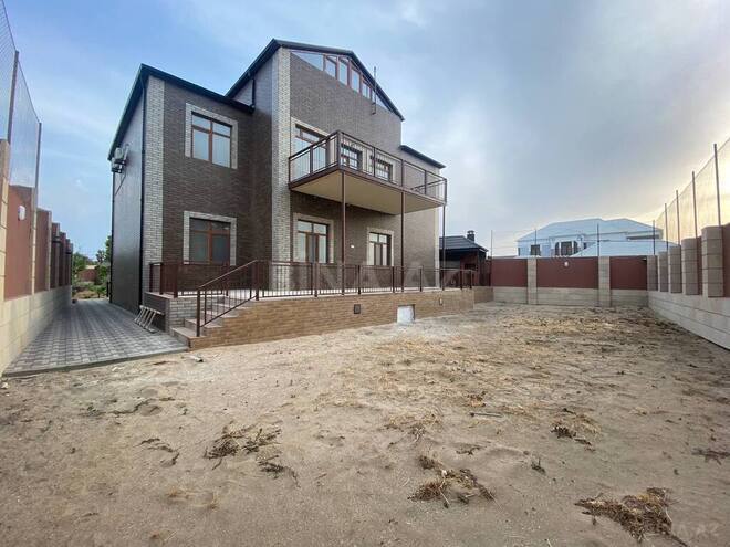 7 otaqlı həyət evi/bağ evi - Mərdəkan q. - 370 m² (1)