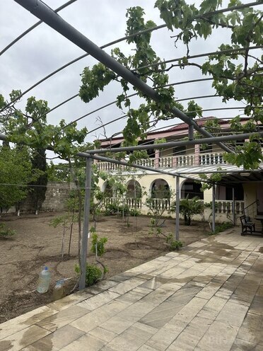 4 otaqlı həyət evi/bağ evi - Şüvəlan q. - 179 m² (2)
