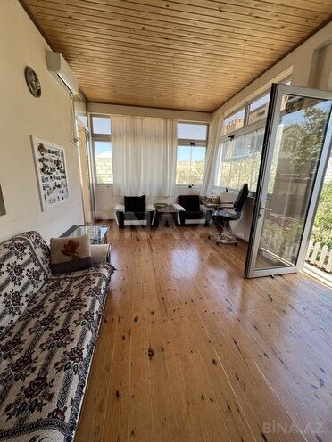 4 otaqlı həyət evi/bağ evi - Novxanı q. - 150 m² (15)