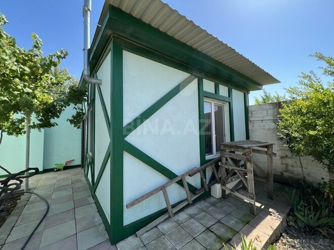 4 otaqlı həyət evi/bağ evi - Novxanı q. - 150 m² (20)