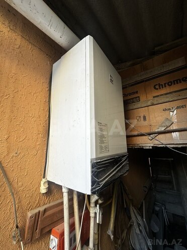 5 otaqlı həyət evi/bağ evi - Bakıxanov q. - 200 m² (29)