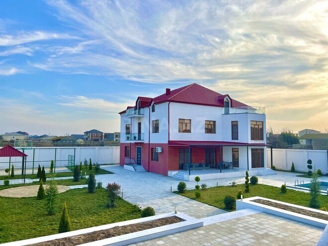 8 otaqlı həyət evi/bağ evi - Mərdəkan q. - 620 m² (1)