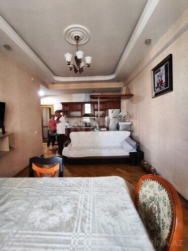 2-комн. новостройка - м. 28 мая - 65 м² (4)