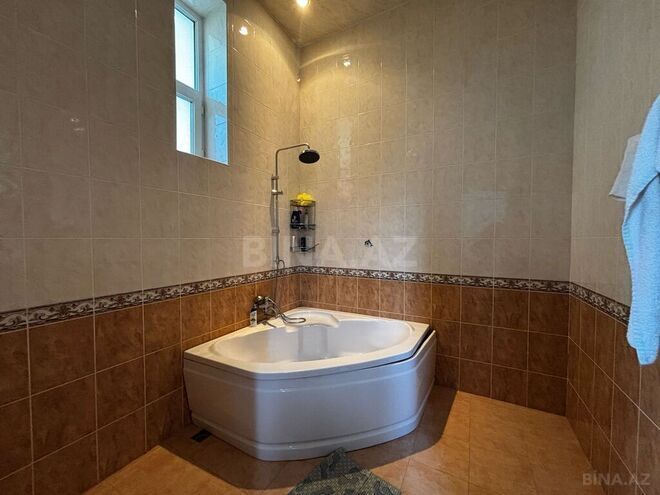 5 otaqlı həyət evi/bağ evi - Şüvəlan q. - 300 m² (15)