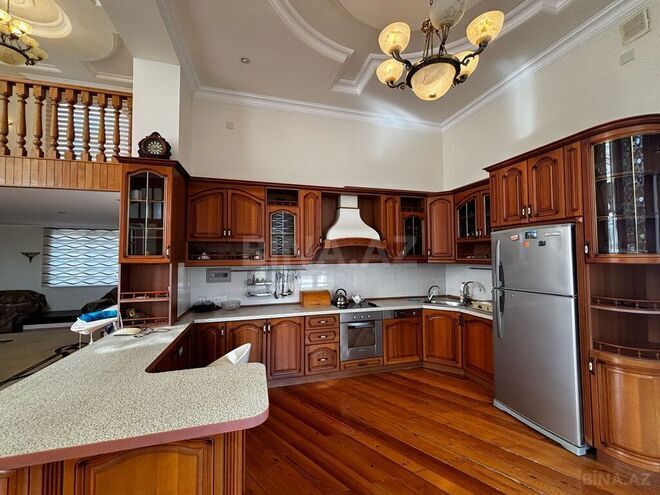 5 otaqlı həyət evi/bağ evi - Şüvəlan q. - 300 m² (19)