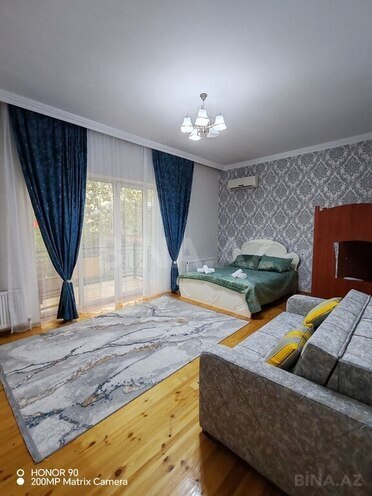 4 otaqlı həyət evi/bağ evi - Qəbələ - 270 m² (8)
