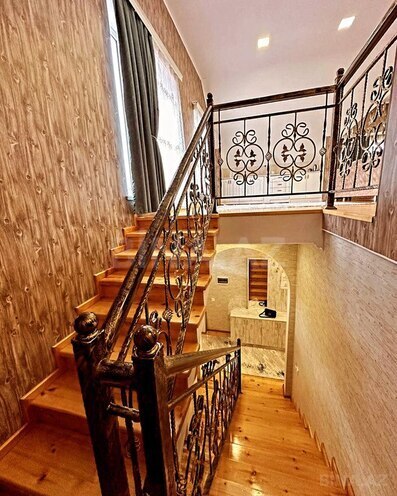 4 otaqlı həyət evi/bağ evi - Qəbələ - 270 m² (15)