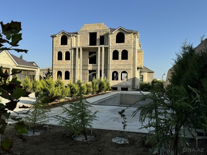 8 otaqlı həyət evi/bağ evi - Nardaran q. - 865 m² (1)