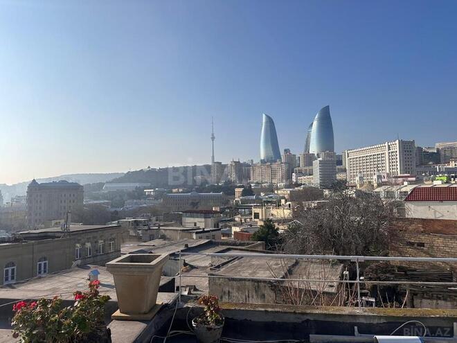 Satılır 5 otaqlı köhnə tikili 190 m², İçəri Şəhər m., photo 4 from 32