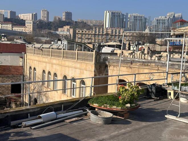 Satılır 5 otaqlı köhnə tikili 190 m², İçəri Şəhər m., photo 18 from 32