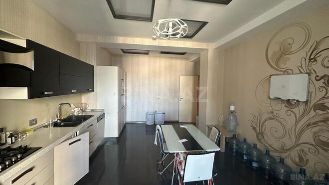 4 otaqlı yeni tikili - 28 May m. - 215 m² (3)