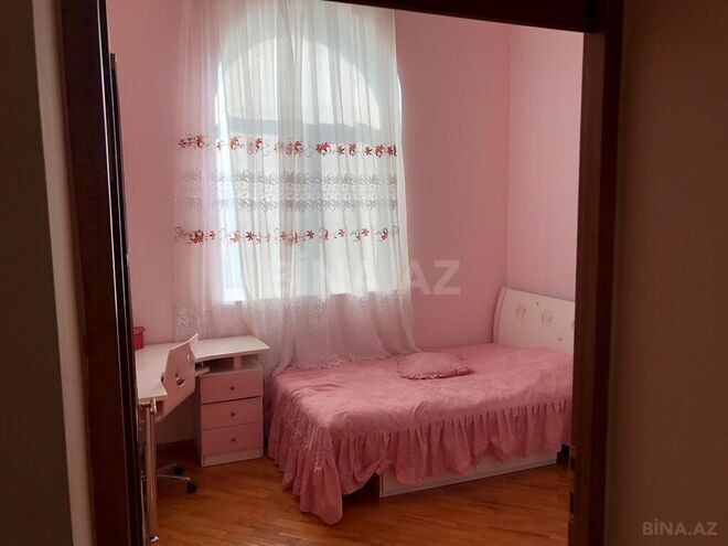 6 otaqlı həyət evi/bağ evi - Novxanı q. - 200 m² (13)