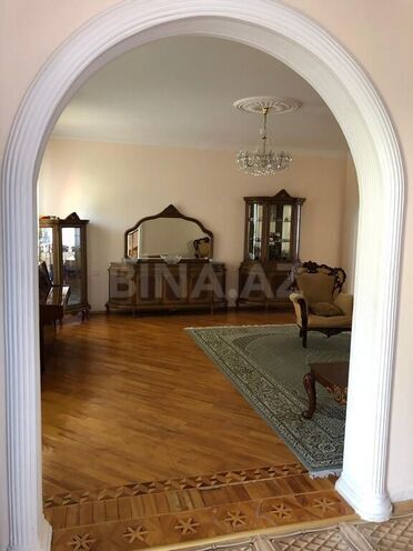 6 otaqlı həyət evi/bağ evi - Novxanı q. - 200 m² (6)