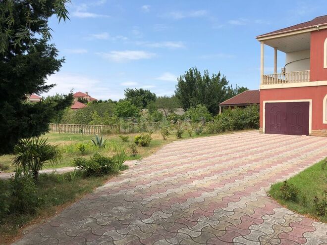 6 otaqlı həyət evi/bağ evi - Novxanı q. - 200 m² (2)