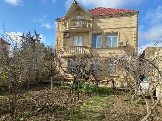 6 otaqlı həyət evi/bağ evi - Novxanı q. - 300 m² (4)