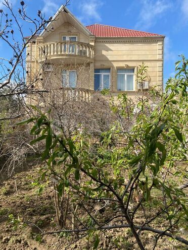 6 otaqlı həyət evi/bağ evi - Novxanı q. - 300 m² (6)