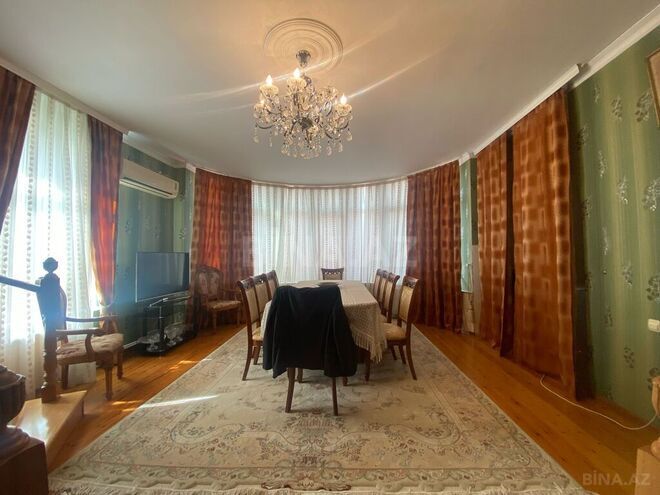 6 otaqlı həyət evi/bağ evi - Novxanı q. - 300 m² (12)
