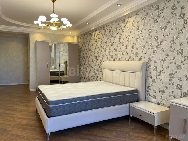 3-комн. новостройка - м. 28 мая - 160 м² (3)