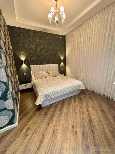6 otaqlı həyət evi/bağ evi - Şüvəlan q. - 250 m² (1)
