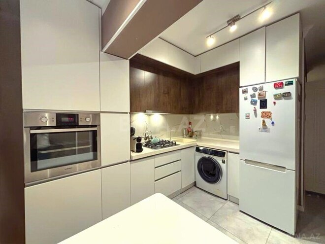 4-комн. вторичка - м. Азадлыг проспекти - 125 м² (2)