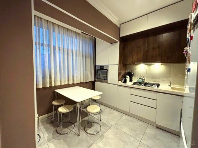 4-комн. вторичка - м. Азадлыг проспекти - 125 м² (1)