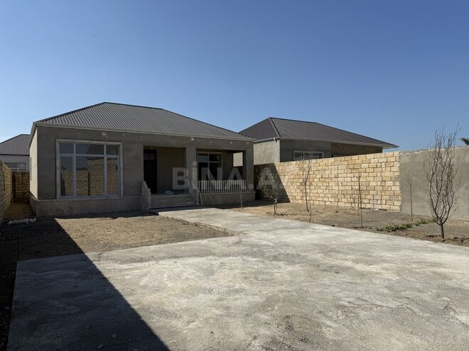 3 otaqlı həyət evi/bağ evi - Novxanı q. - 130 m² (1)