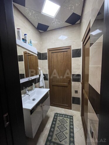 6 otaqlı həyət evi/bağ evi - Bülbülə q. - 288 m² (20)