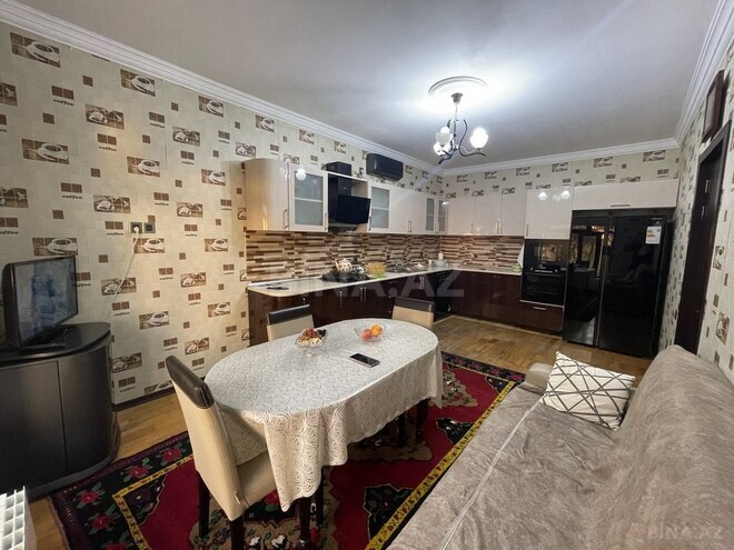 6 otaqlı həyət evi/bağ evi - Bülbülə q. - 288 m² (21)