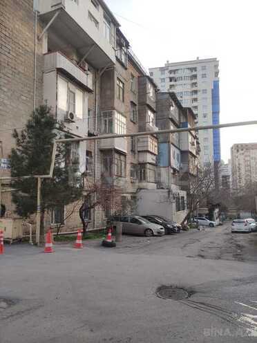 3-комн. вторичка - м. 28 мая - 65 м² (1)