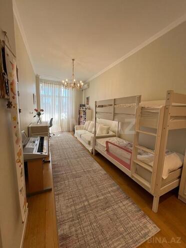 3-комн. новостройка - Насиминский  р. - 125 м² (2)