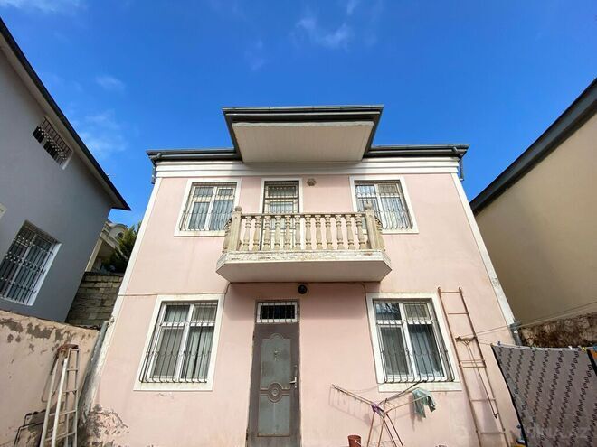 4 otaqlı həyət evi/bağ evi - Badamdar q. - 140 m² (1)