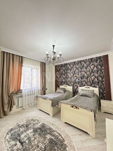 6 otaqlı həyət evi/bağ evi - Şüvəlan q. - 500 m² (15)