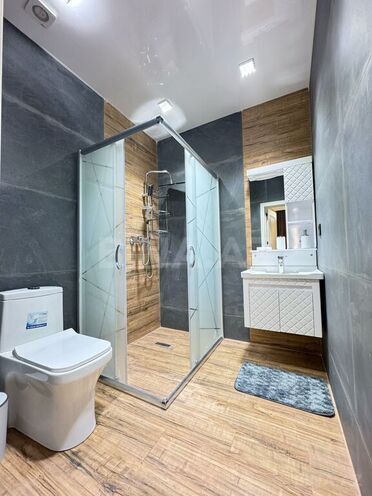 6 otaqlı həyət evi/bağ evi - Şüvəlan q. - 500 m² (29)