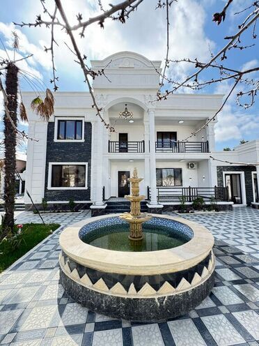 6 otaqlı həyət evi/bağ evi - Şüvəlan q. - 500 m² (1)