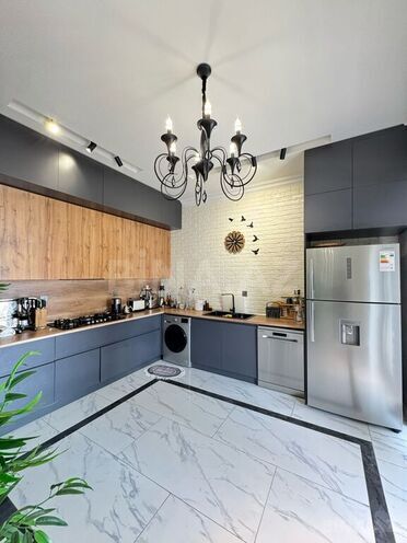 5 otaqlı həyət evi/bağ evi - Şüvəlan q. - 300 m² (12)