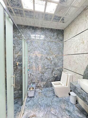5 otaqlı həyət evi/bağ evi - Şüvəlan q. - 300 m² (17)