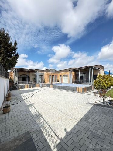 5 otaqlı həyət evi/bağ evi - Şüvəlan q. - 300 m² (1)
