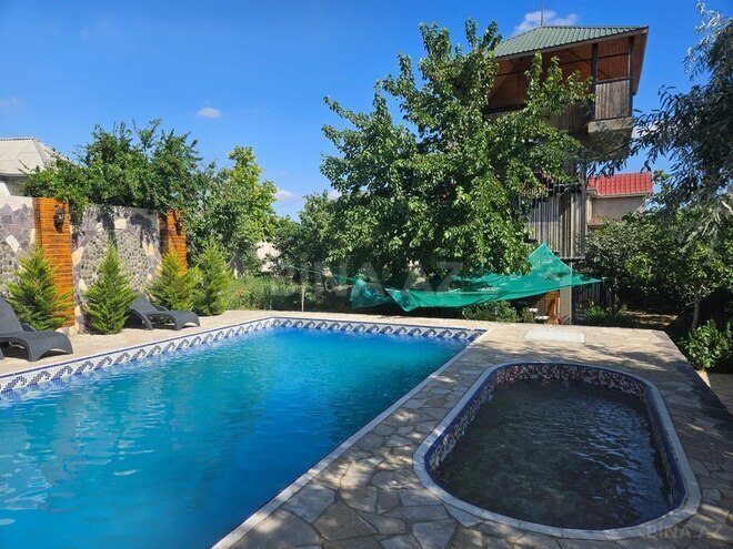 7 otaqlı həyət evi/bağ evi - Binəqədi q. - 200 m² (1)